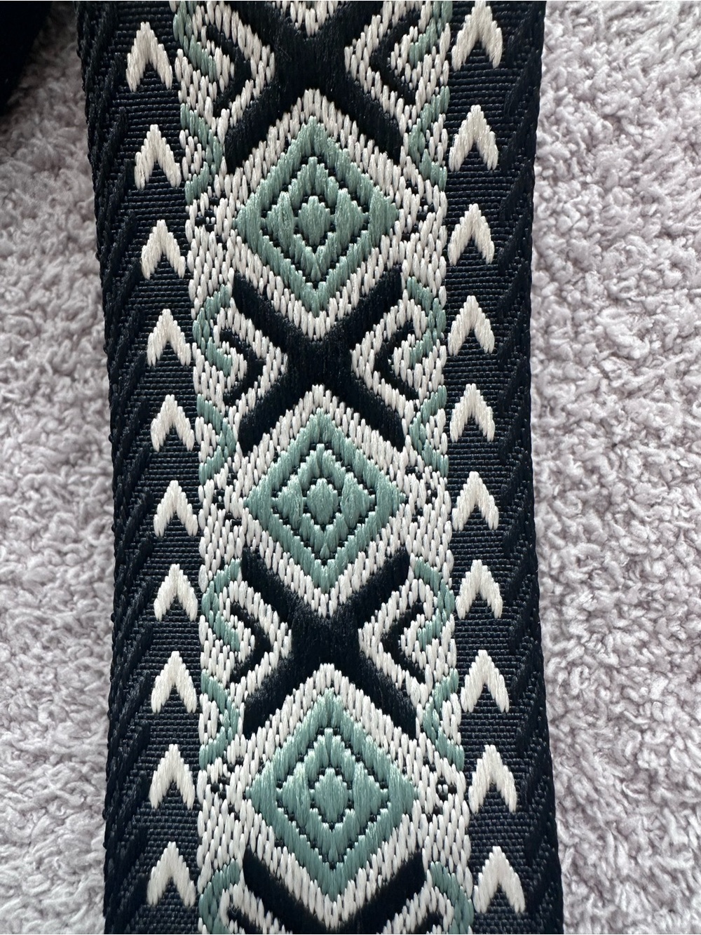 NEW Adjustable Geometric Woven Bag Strap in Black and Light Green - Picture 2 of 4